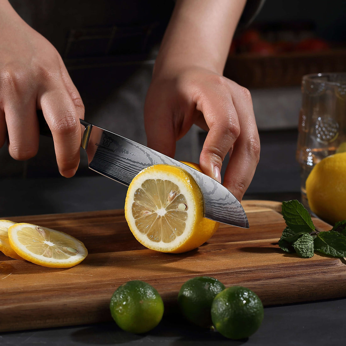 Asiatisches Santoku 5'' + Messerschärfer | E-Mail Exklusiv